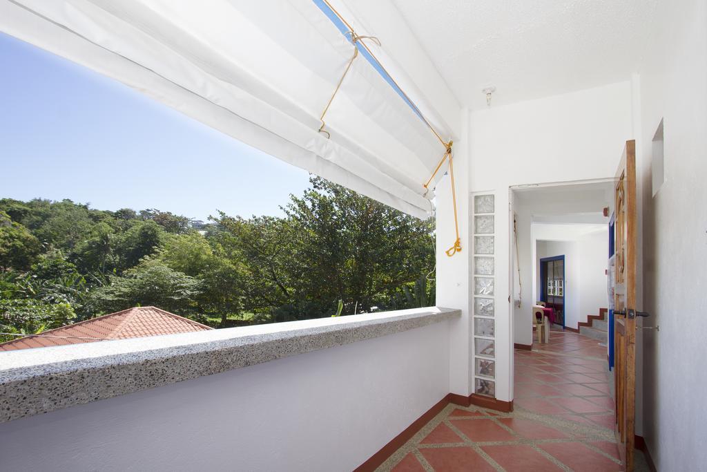 Island Jewel Inn Manoc-Manoc Kültér fotó