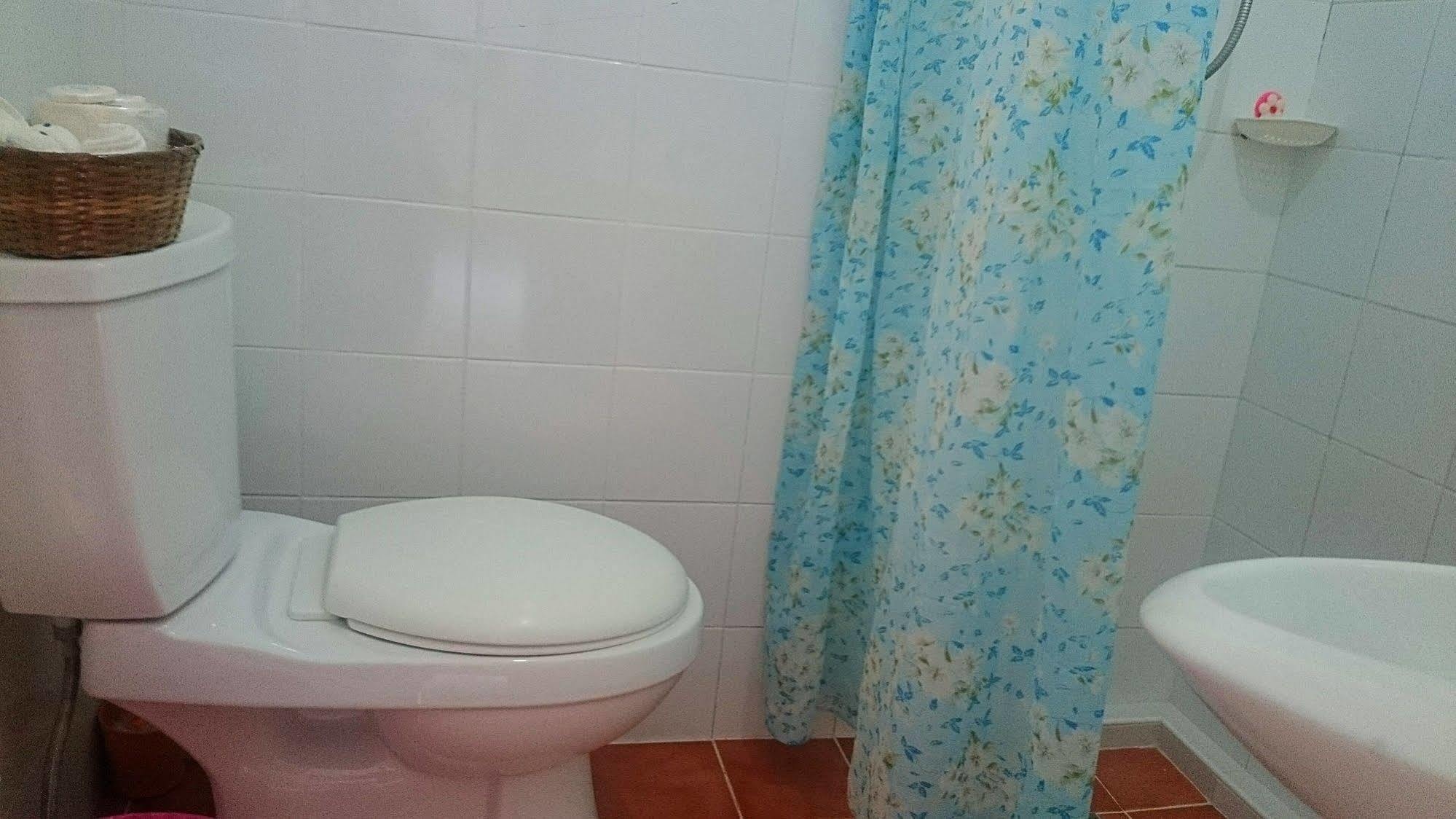 Island Jewel Inn Manoc-Manoc Kültér fotó
